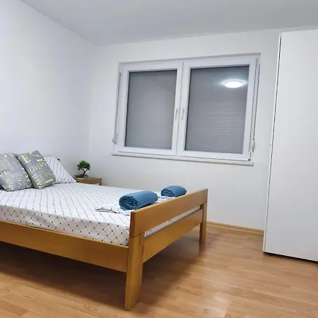 Bedroom In Aerodrom Near Center Of The Apartament