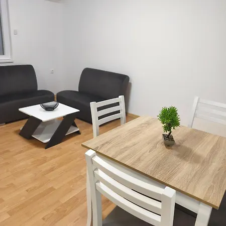 Apartament Bedroom In Aerodrom Near Center Of The Skopje