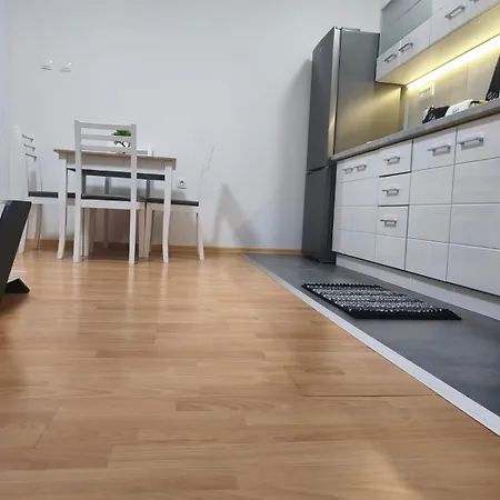 Apartament Bedroom In Aerodrom Near Center Of The